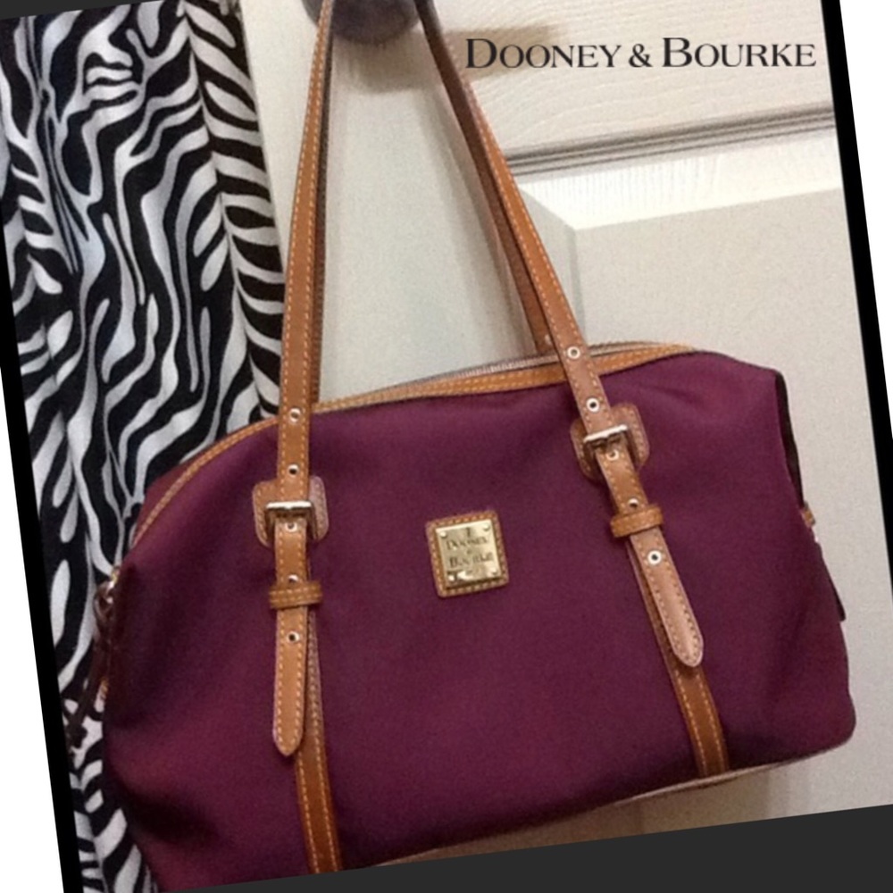 Dooney & Bourke purse